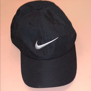 Black Nike hat